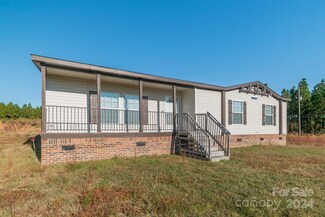 2027 Old Mallie Ln, Wallace, SC 29596