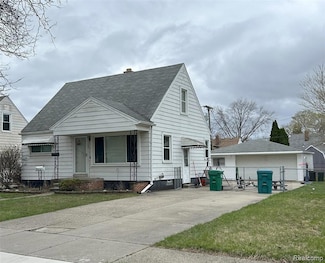 7097 Deering St, Garden City, MI 48135