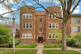 166 N Humphrey Ave Unit 3N, Oak Park, IL 60302