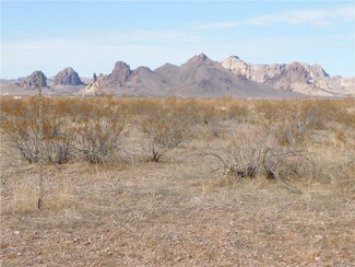 3128 S Zircon Rd, Golden Valley, AZ 86413