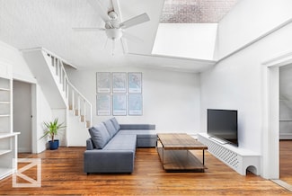 313 W 20th St Unit PH, New York, NY 10011