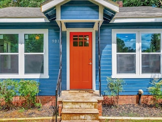901 Cason St, Nacogdoches, TX 75961