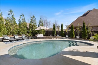 4801 SW Newcastle Rd, Bentonville, AR 72712