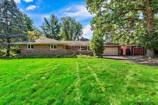 1219 Forest Dr, Elgin, IL 60123