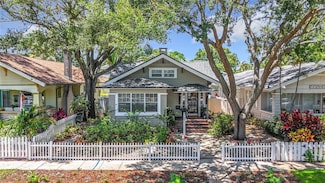 231 15th Ave NE, Saint Petersburg, FL 33704