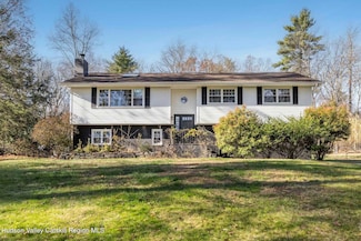 11 Forestwood Dr, Woodstock, NY 12498