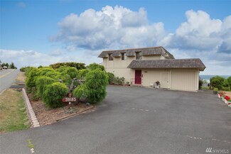 38185 Vista Key Dr NE, Hansville, WA 98340