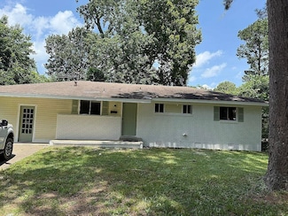 100 Springwood Dr, Little Rock, AR 72211