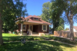 106 N Elm St, Plainview, NE 68769