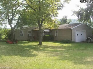 217 S Plum St, Gnadenhutten, OH 44629