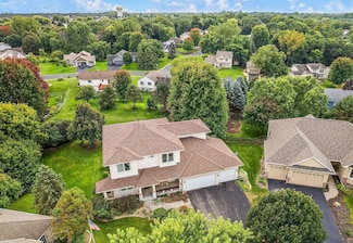 13398 Danube Cir, Rosemount, MN 55068