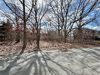 31 and 35 Moon Ave, Flanders, NY 11901