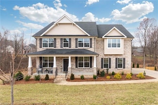 5500 Rambling Rd, Greensboro, NC 27409