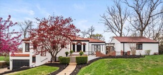 1 Grantview Ln, Saint Louis, MO 63123