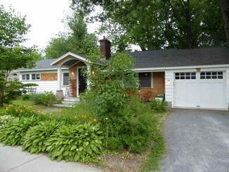 37 Bittersweet Ln, Burlington, VT 05401