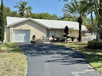 1167 NW 90th Ln, Coral Springs, FL 33071
