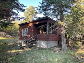 8 Blackie Coulee Ln, Havre, MT 59501