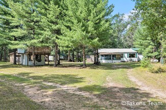 5494 W Wingleton Rd, Baldwin, MI 49304