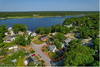 1 4th Ave, Wareham, MA 02571