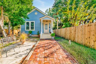 1012 N Davis Hwy, Pensacola, FL 32501