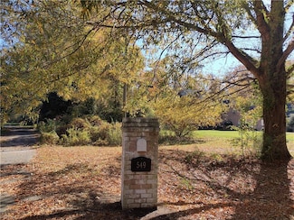 549 Old Oak Grove Rd, Chesapeake, VA 23320