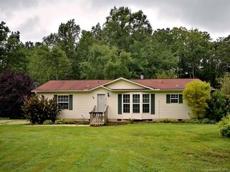 76 Carwood Dr, Mills River, NC 28759