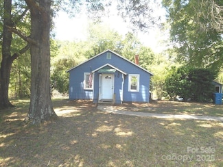 214 H St, Statesville, NC 28677