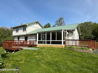 9810 Runyon Cir, Palmer, AK 99645
