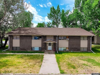 135 Popo Agie St, Lander, WY 82520
