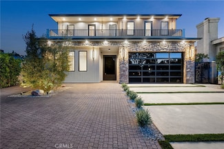 16728 Morrison St, Encino, CA 91436