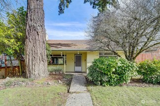 121 Farallone Ave, Fircrest, WA 98466