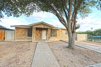303 Plaza Ln, Laredo, TX 78043