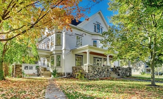 121 E Main St, Webster, NY 14580