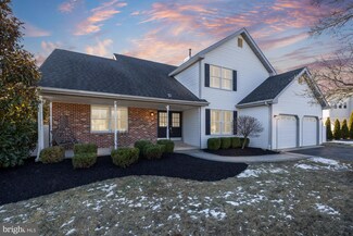14 Stretch Dr, Mullica Hill, NJ 08062