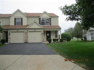 1858 Pebble Beach Cir, Elgin, IL 60123