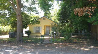 363 Hamilton St, Redding, CA 96001