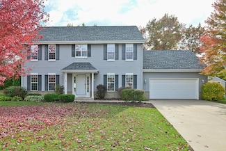 8851 W Silverwood Ct, Franklin, WI 53132