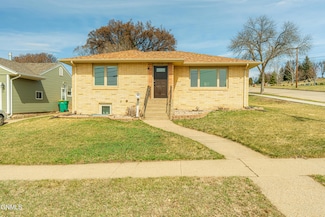 2218 E D Ave, Bismarck, ND 58501