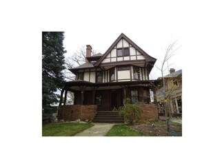 2065 Scottwood Ave, Toledo, OH 43620