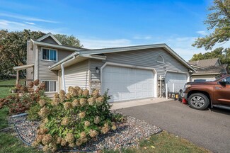 6283 Monticello Ln N Unit 17, Maple Grove, MN 55369