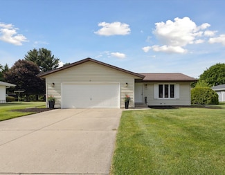 3447 Greenwood Dr, Janesville, WI 53546
