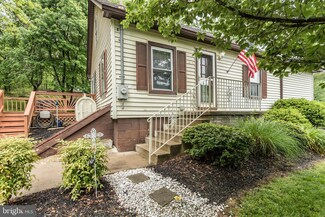 304 Bloomery Pike, Cross Junction, VA 22625