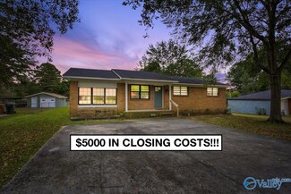 304 Sunset St SW, Hartselle, AL 35640