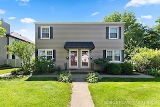 847 N Brainard St, Naperville, IL 60563