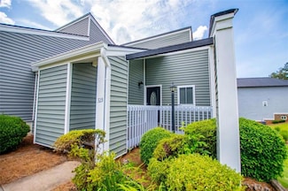 325 Berry Ct, Villa Rica, GA 30180