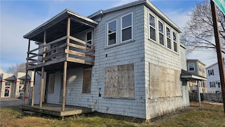 1239 Social St, Woonsocket, RI 02895