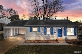 12160 Nantucket Place, Maryland Heights, MO 63043