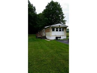 134 English Rd, Pulaski, PA 16143