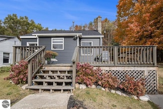 1219 Elm St, Frankfort, MI 49635