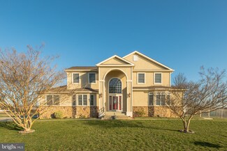 230 E Jefferson St, Paulsboro, NJ 08066